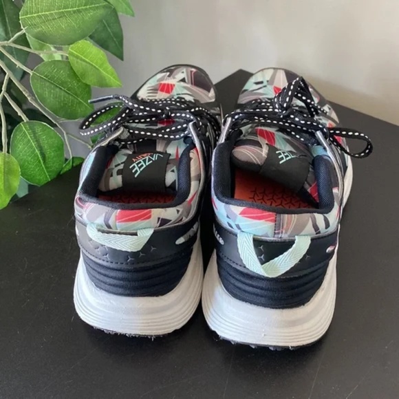 New Balance x Sweaty Betty Vazee Agility Runners - Picture 8 of 15